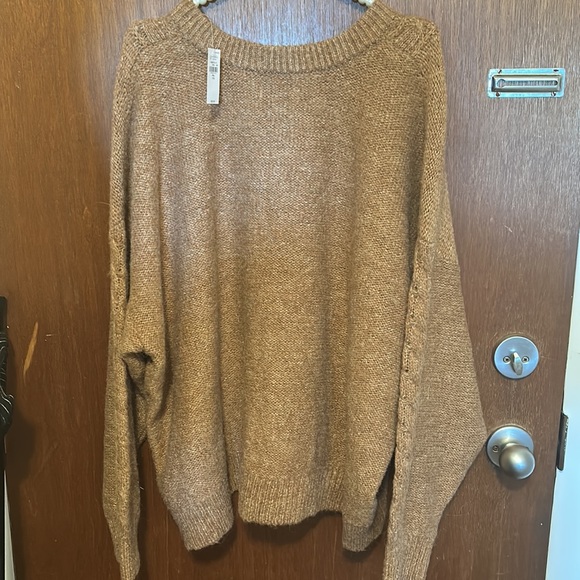 NWT Old Navy Cable Knit Sweater - Picture 8 of 10
